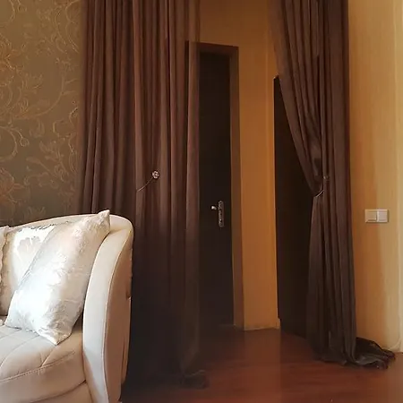 Apartment Elizabeth In Old Тбилиси Экстерьер фото